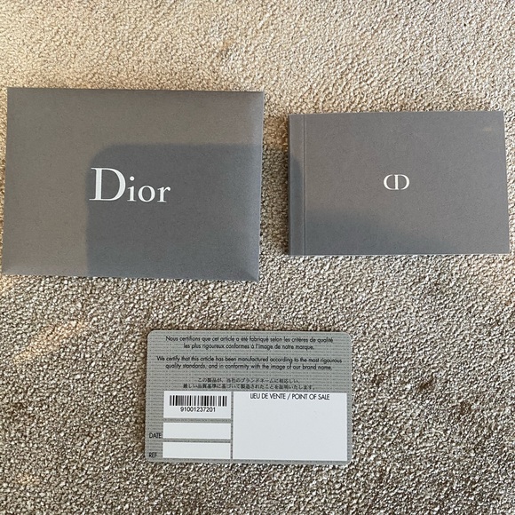 Lady Dior Embroidered runway medium handbag - Picture 7 of 8